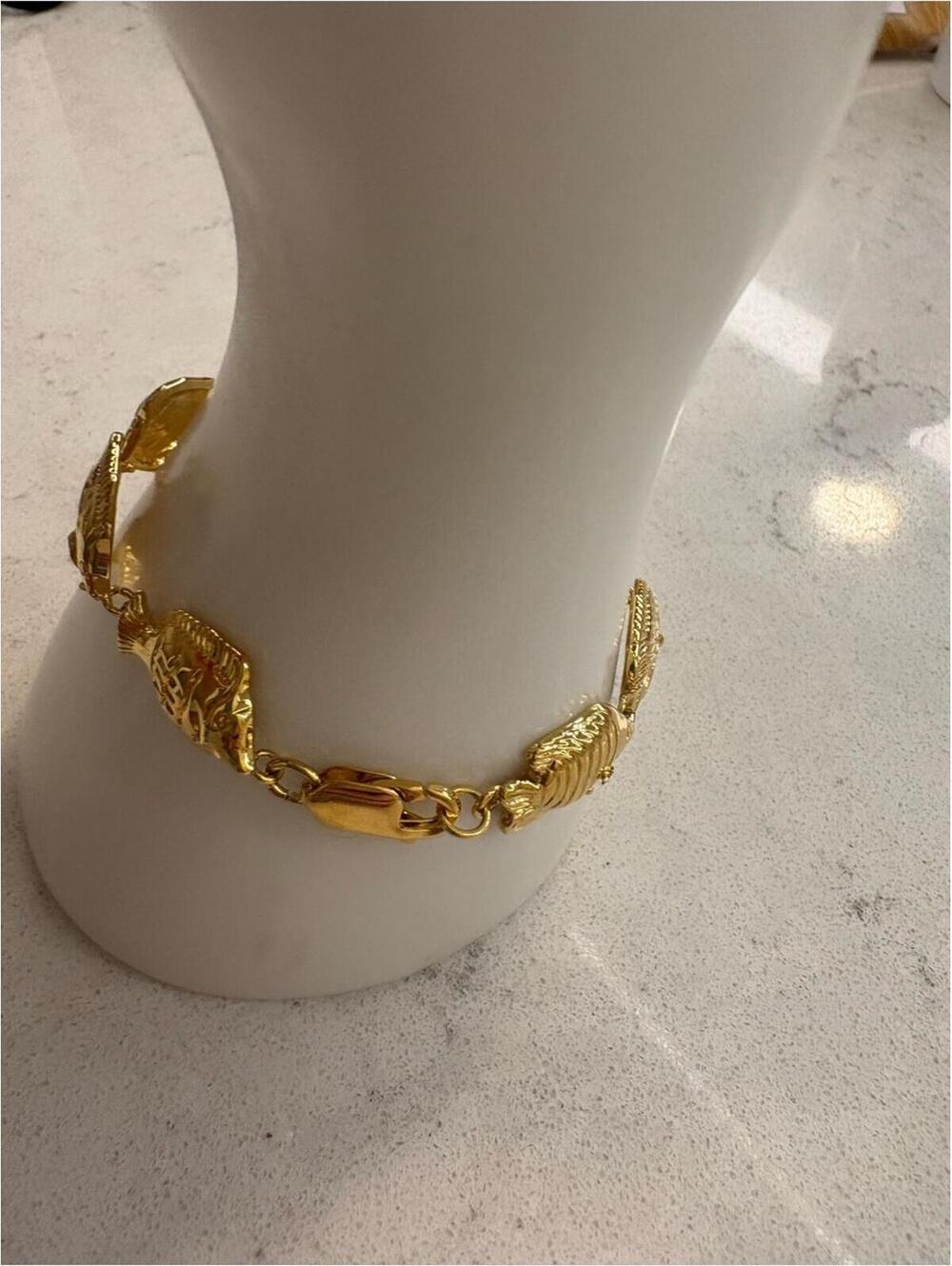 Gold Fish-Link 24k Gold over Bronze Diamond Cut Bracelet - Picture 2 of 7